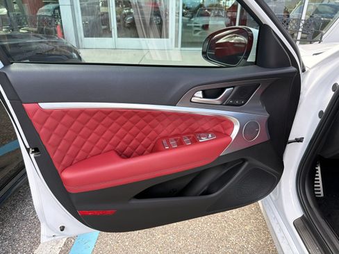 Used 2025 Genesis G70 3.3T Advanced w/ Sport Prestige Package RWD image 9