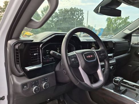 Certified 2025 GMC Sierra 1500 SLT w/ SLT Premium Plus Package AWD/4WD image 10
