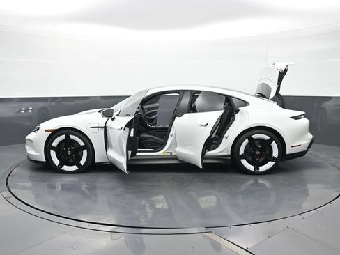 Certified 2025 Porsche Taycan AWD/4WD image 26