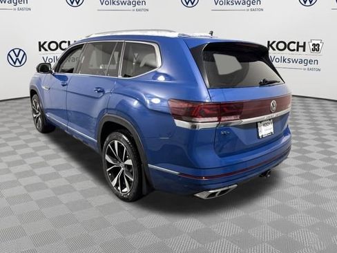 Used 2025 Volkswagen Atlas SEL Premium R-Line image 5