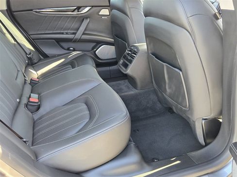Used 2019 Maserati Quattroporte S image 15