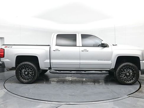 Used 2018 Chevrolet Silverado 1500 LT w/ All Star Edition image 11