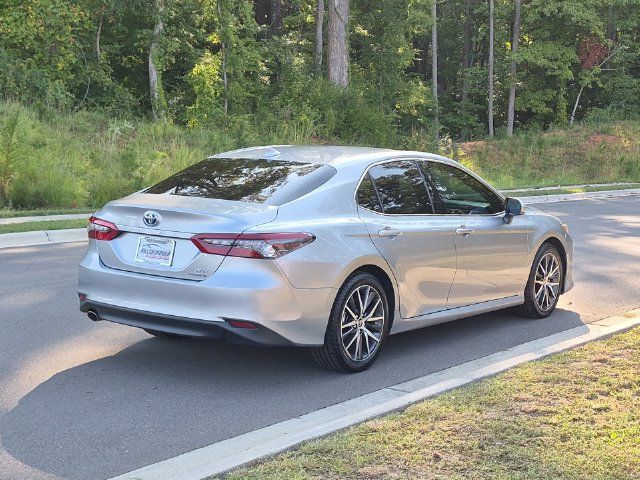 Used 2024 Toyota Camry XLE w/ Navigation Package FWD image 13