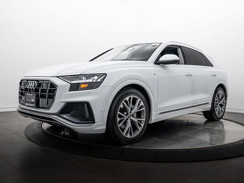 Used 2023 Audi Q8 Prestige w/ Prestige Package AWD/4WD image 7