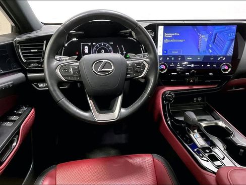Used 2024 Lexus NX 250 FWD w/ Cold Area Package image 6