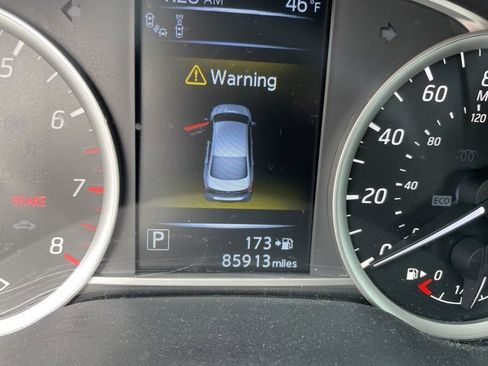 Used 2016 Nissan Sentra SL w/ Technology Package image 15