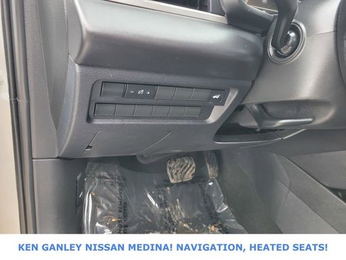 Used 2024 Mitsubishi Outlander image 36