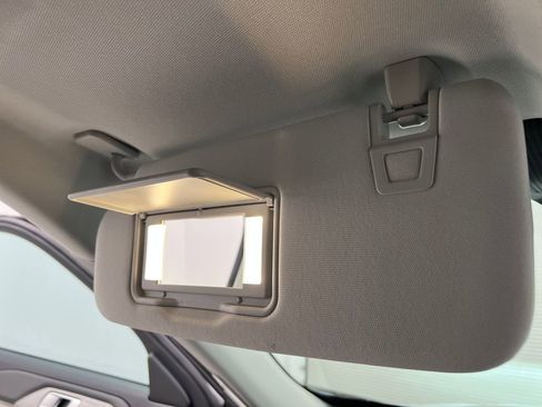 Used 2025 Ford Explorer Active image 65