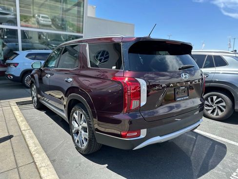 Used 2020 Hyundai Palisade SEL w/ Premium Package FWD image 3