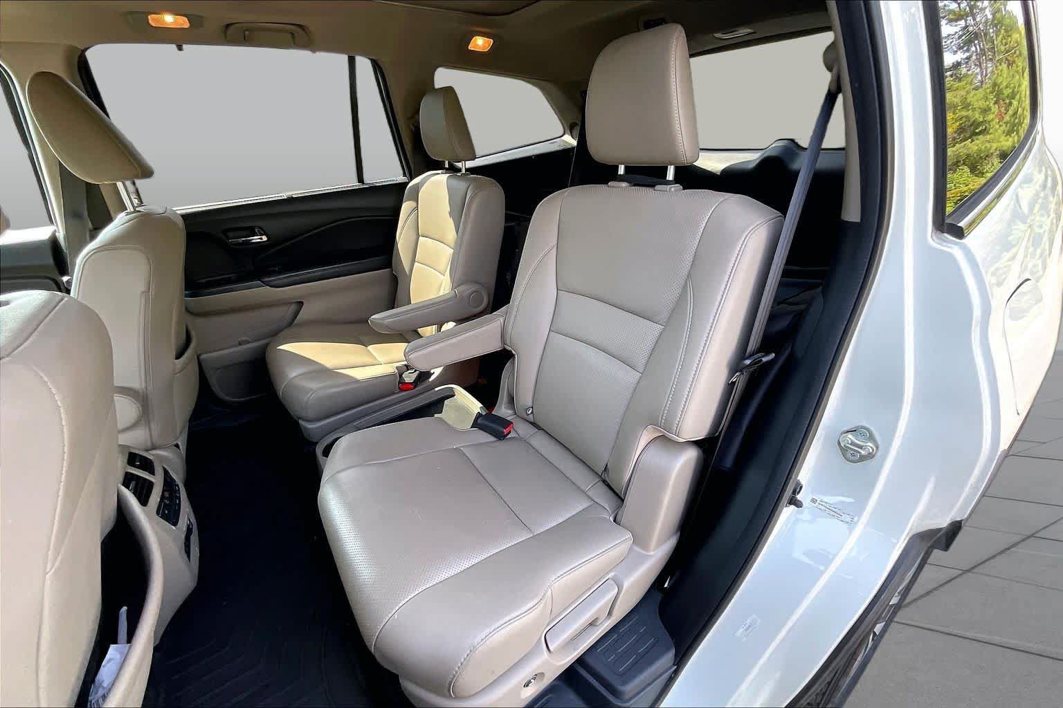 Used 2016 Honda Pilot Elite image 21