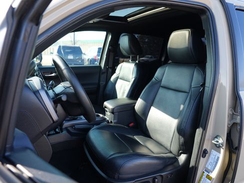 Used 2020 Toyota Tacoma TRD Sport w/ TRD Premium Sport Package image 12