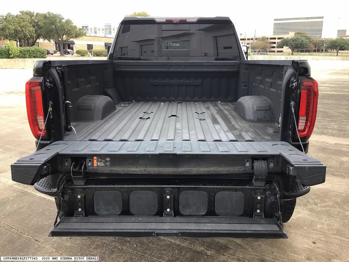 Used 2020 GMC Sierra 2500 Denali w/ Denali Ultimate Package AWD/4WD image 10