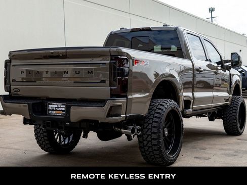 Used 2026 Ford F250 Platinum w/ Platinum Plus Package image 10