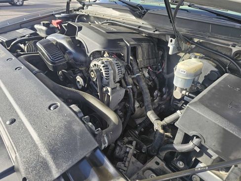 Used 2011 Chevrolet Avalanche LT w/ Regional Value Package image 35