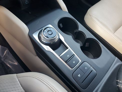 Used 2022 Ford Escape SEL w/ Technology Package image 25