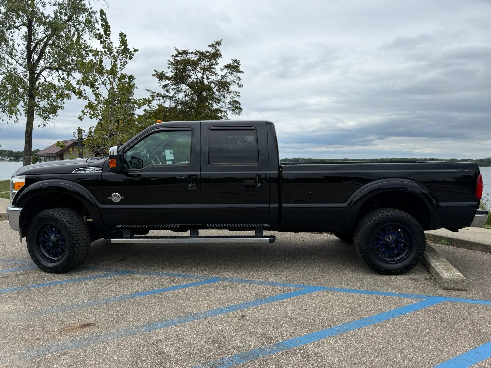 Used 2016 Ford F350 Lariat w/ Chrome Package AWD/4WD image 8