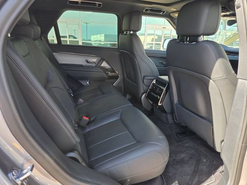 Used 2025 Land Rover Range Rover Sport AWD/4WD image 12