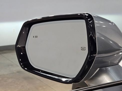 Used 2024 Cadillac XT4 Premium Luxury image 22