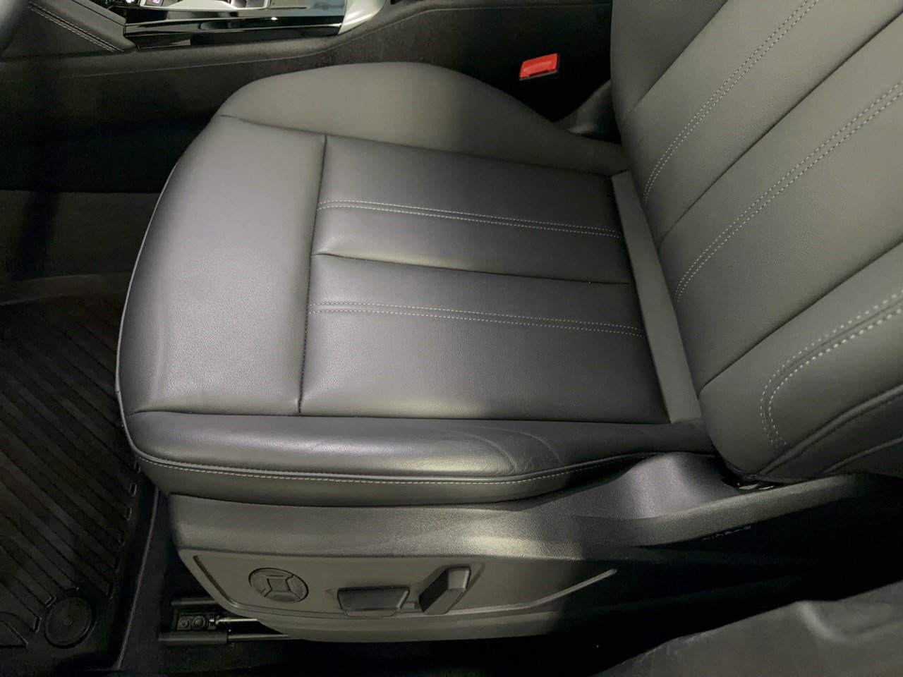 Used 2026 Audi Q5 Premium Plus AWD/4WD image 16