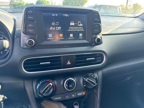 Used 2020 Hyundai Kona SE FWD image 8