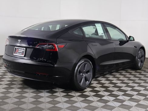 Used 2023 Tesla Model 3 Standard Range image 10