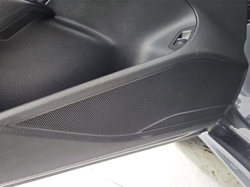 Certified 2022 Volkswagen Passat 2.0T SE image 32