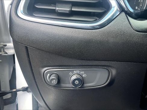 Used 2023 Chevrolet Equinox LT w/ Driver Convenience Package AWD/4WD image 36
