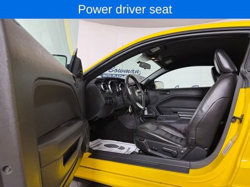 Used 2006 Ford Mustang GT Premium image 9