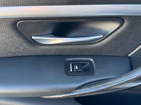 Used 2018 BMW 330i xDrive Sedan AWD/4WD image 14