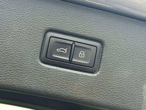 Used 2017 Audi Q7 3.0T Premium Plus w/ Premium Plus Package image 13