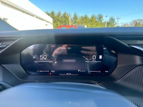 New 2026 Jeep Cherokee Overland w/ Trailer Tow Group AWD/4WD image 23