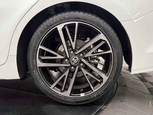 Used 2025 Toyota Camry XSE image 12