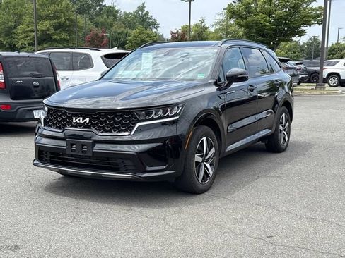 Used 2023 Kia Sorento S w/ Panoramic Sunroof Package FWD image 5
