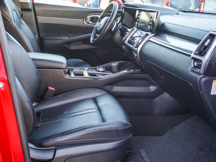 Certified 2021 Kia Sorento EX FWD image 13