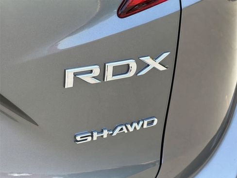 Used 2024 Acura RDX SH-AWD w/ Technology Package image 8