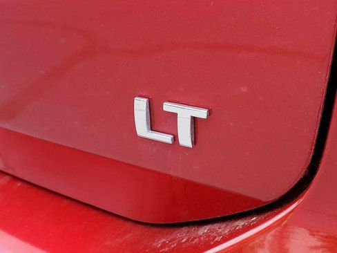 Used 2024 Chevrolet Equinox LT FWD image 33