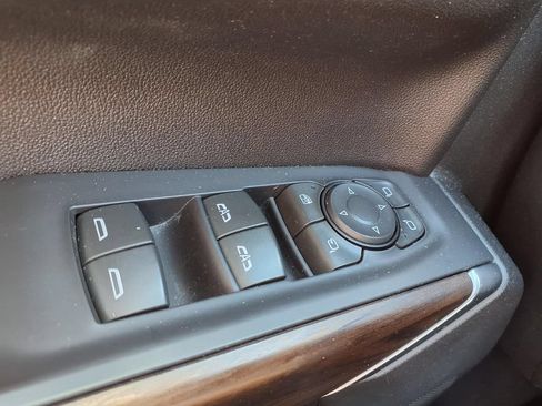 Used 2021 GMC Sierra 1500 SLT AWD/4WD image 16