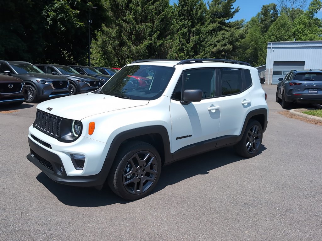 Used 2021 Jeep Renegade Latitude w/ Luxury Group II AWD/4WD image 23