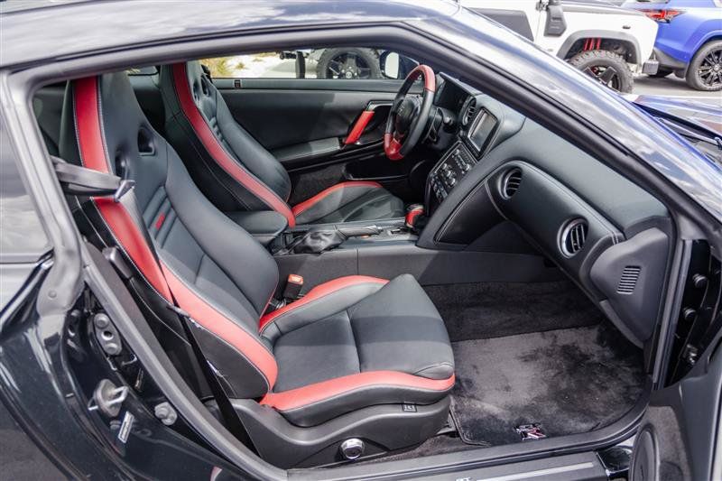 Used 2015 Nissan GT-R Black Edition AWD/4WD image 35