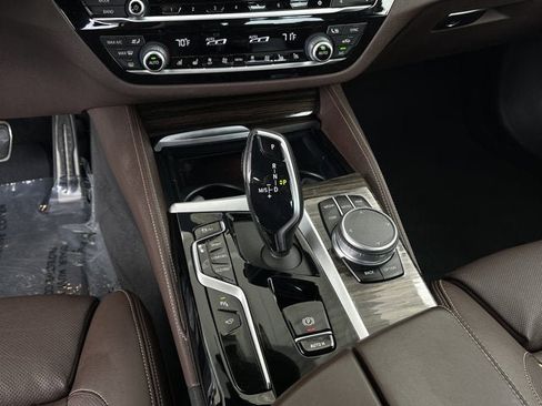 Used 2021 BMW 540i image 18