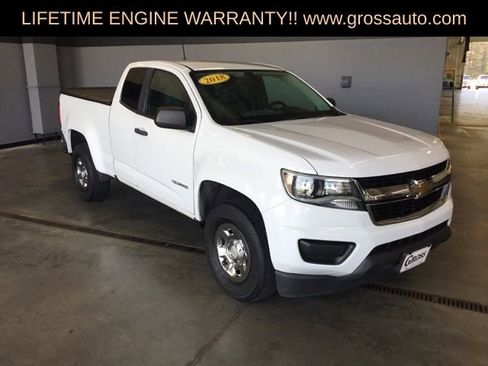 Used 2018 Chevrolet Colorado W/T w/ WT Convenience Package image 2