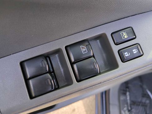 Used 2016 Nissan Frontier SV w/ SV Value Truck Package image 11