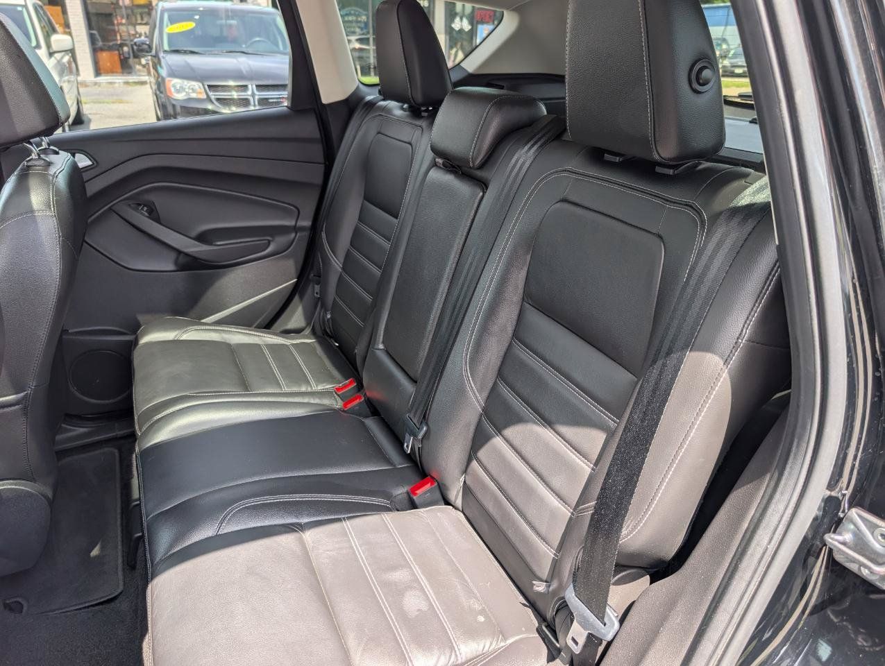 Used 2017 Ford Escape Titanium AWD/4WD image 36