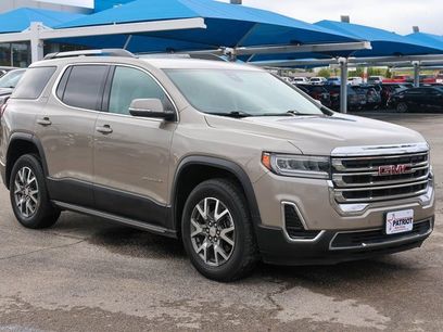 Used 2023 GMC Acadia SLE w/ Driver Convenience Package