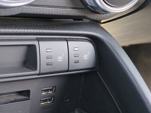 Used 2018 MAZDA MX-5 Miata RF Grand Touring image 20