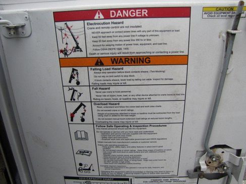 Used 2013 Ford F550 4x4 SuperCab Super Duty w/ Payload Upgrade Pkg image 19