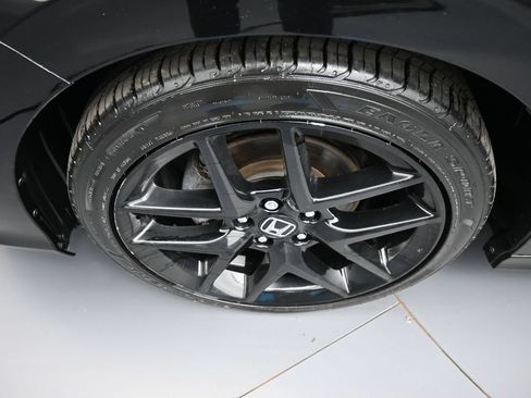 Certified 2025 Honda Civic Sport image 14