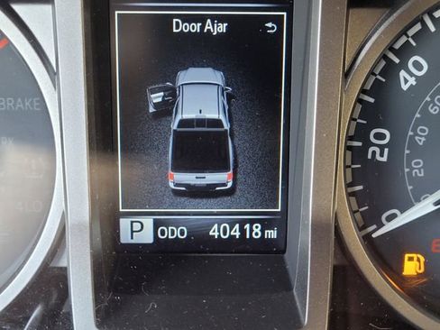 Certified 2023 Toyota Tacoma SR5 w/ Technology Package image 26