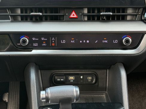 Certified 2023 Kia Sportage EX FWD image 22