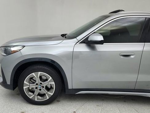 Used 2023 BMW X1 xDrive28i w/ Premium Package AWD/4WD image 9